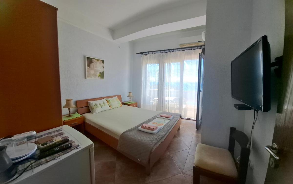 Marko Apartments - Hizvo
