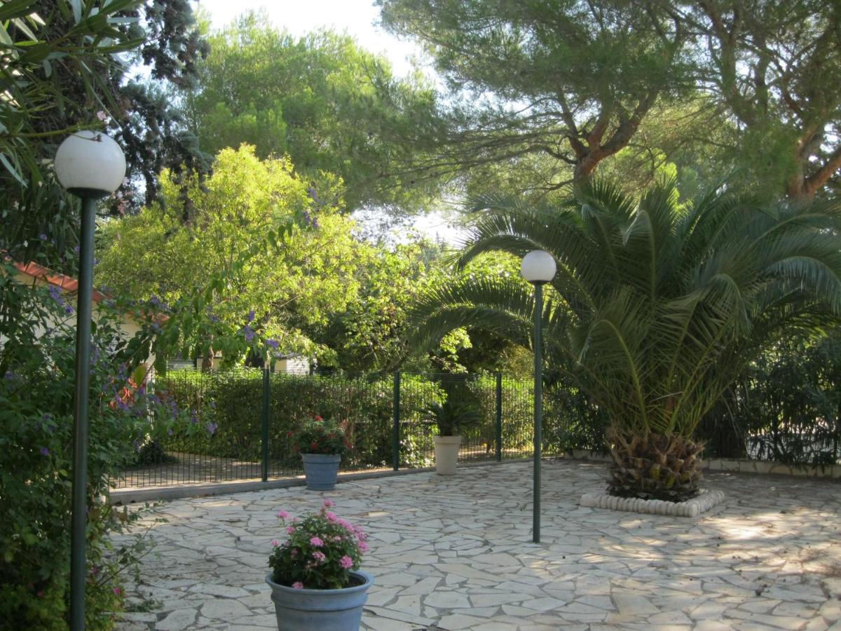Camping Le Rebau - Housity