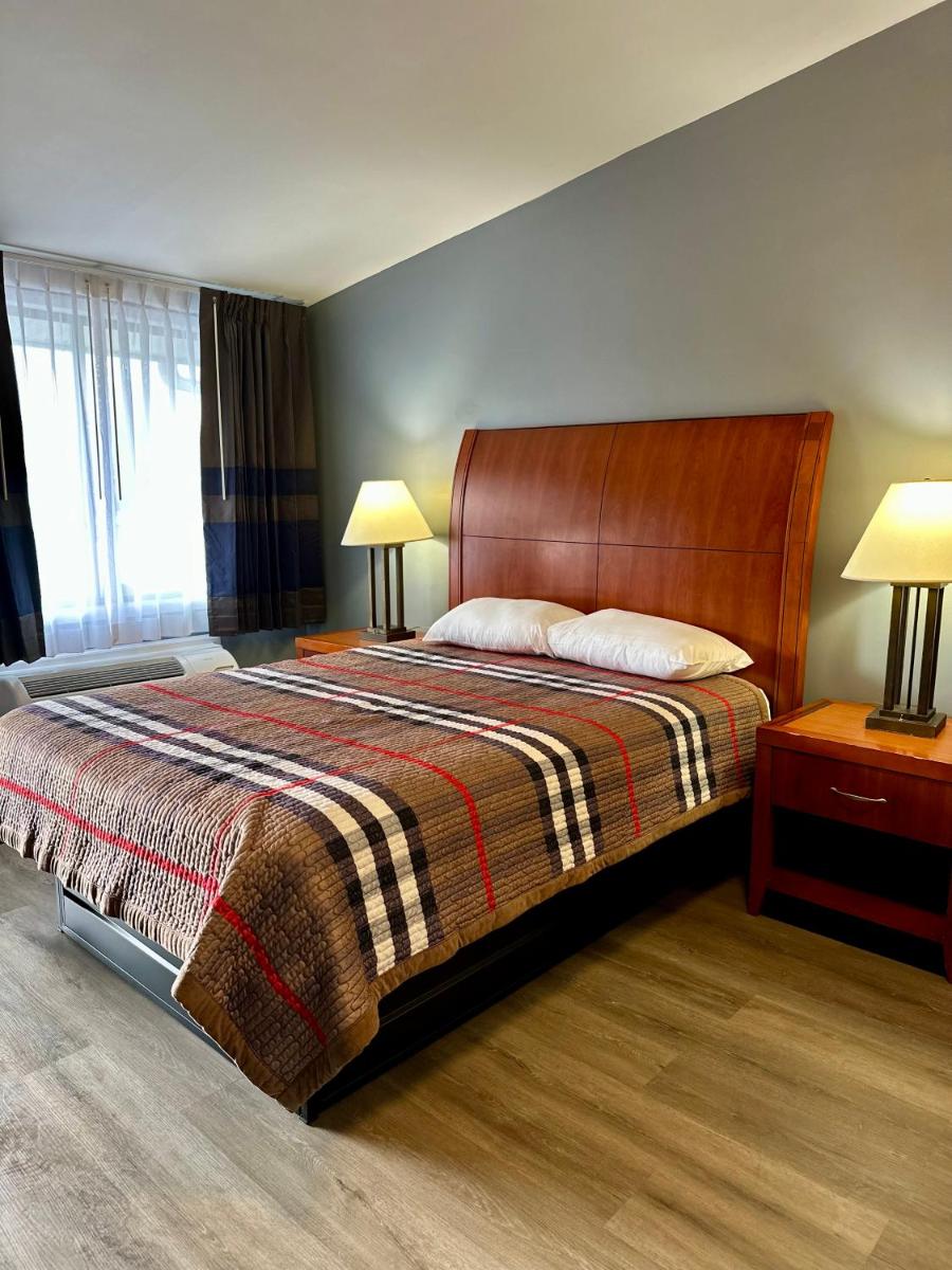 Sunwestern Suites - Housity