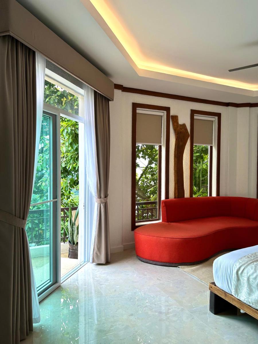 Castle View Hotel Samal - Housity