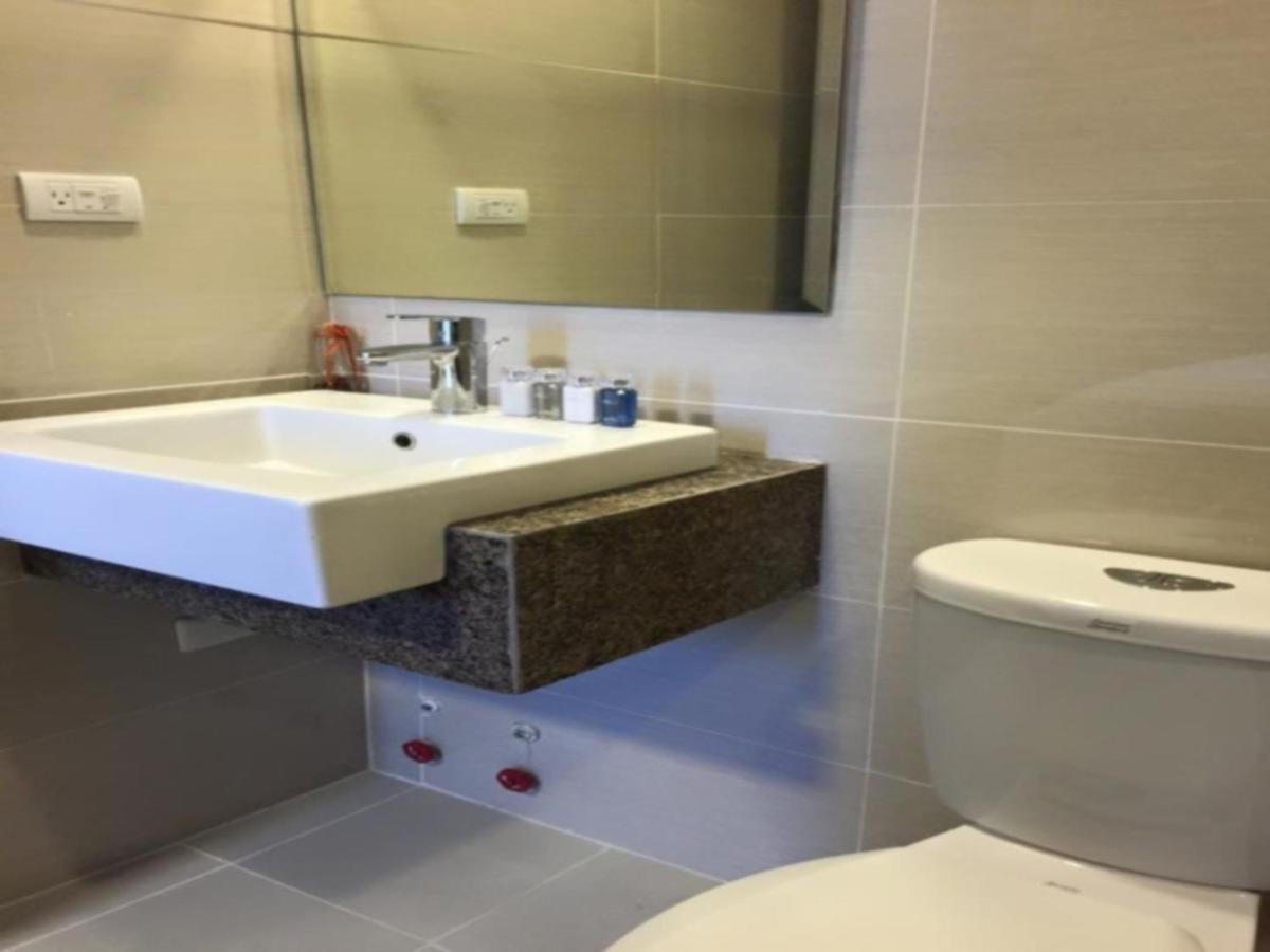 Mactan Newtown Executive Studio - Housity