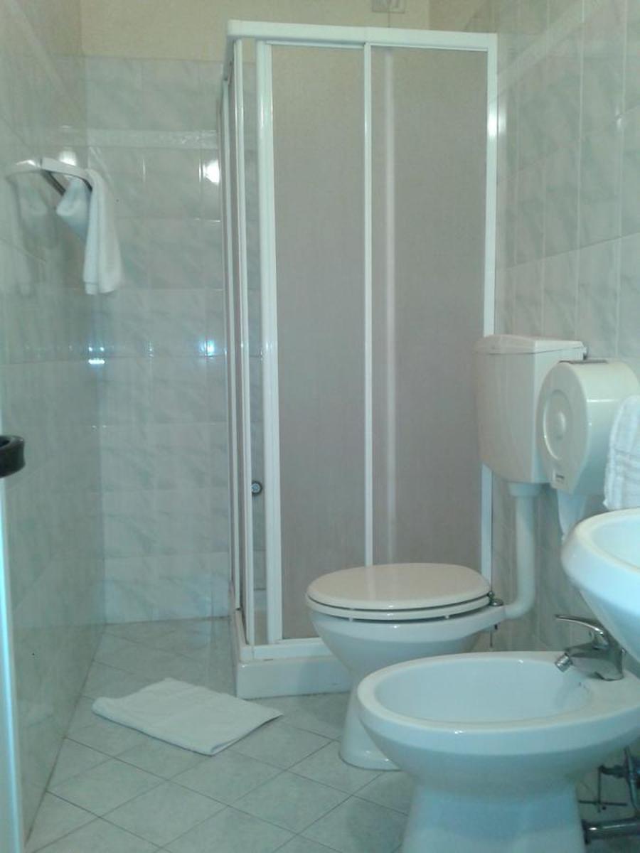 Hotel Tarabaralla - Housity