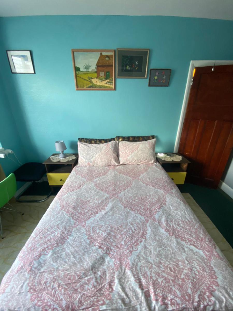 House 220 - Housity