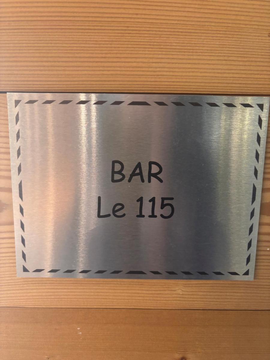 Certificat, récompense, panneau ou autre document affiché dans l'établissement HIGALIK HOTEL