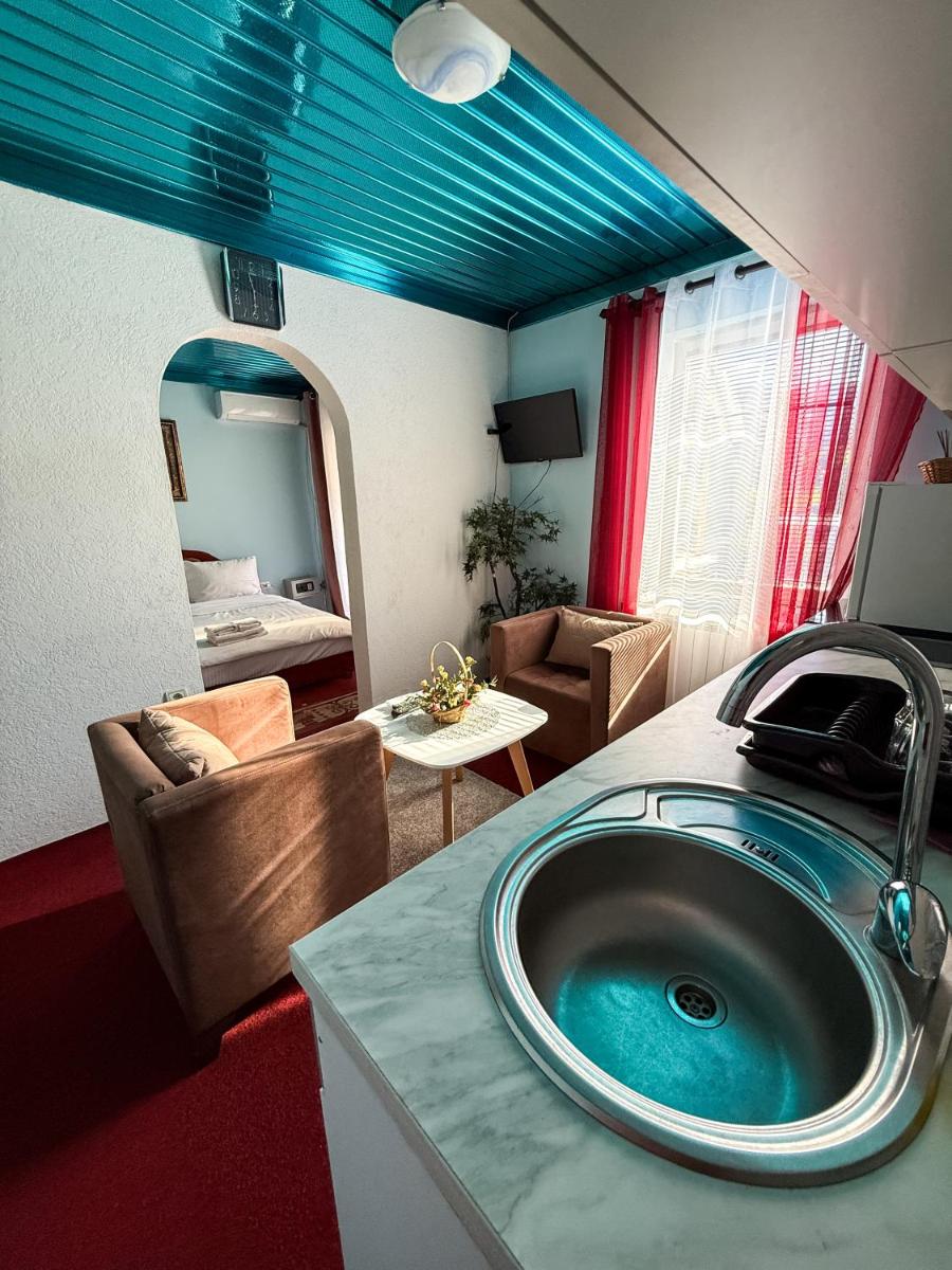 Guesthouse Prenociste Faraon - Housity