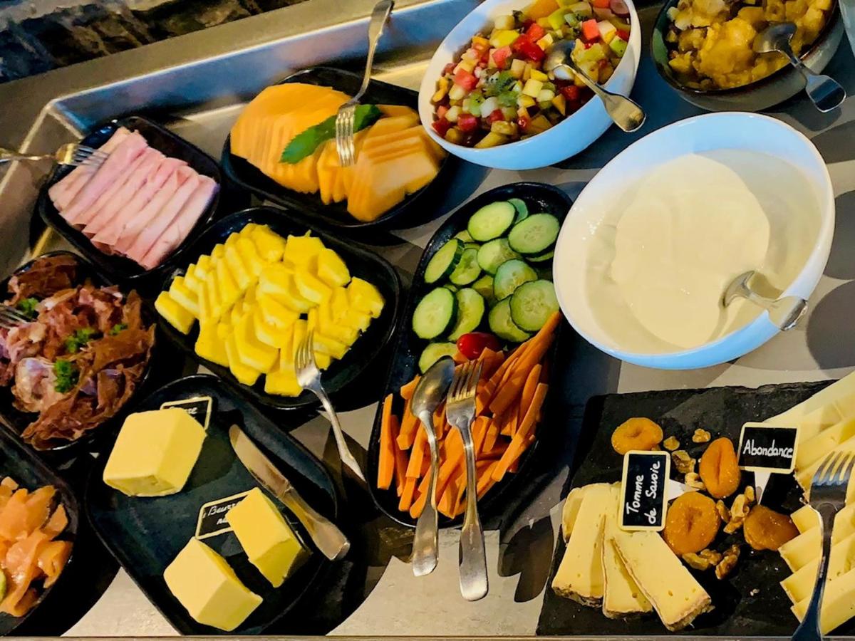 Nourriture dans l'hôtel ou à proximité