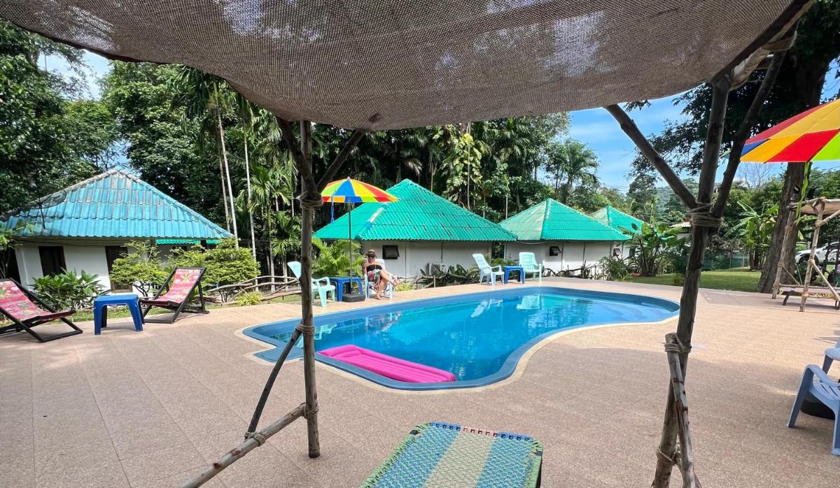 Tropical Paradise Leelawadee Resort - Housity