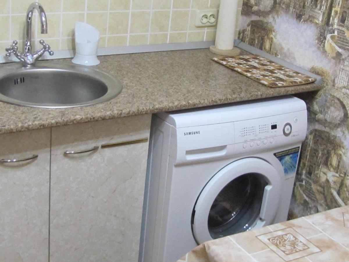 Apartments on ul Kirova 13 - Housity
