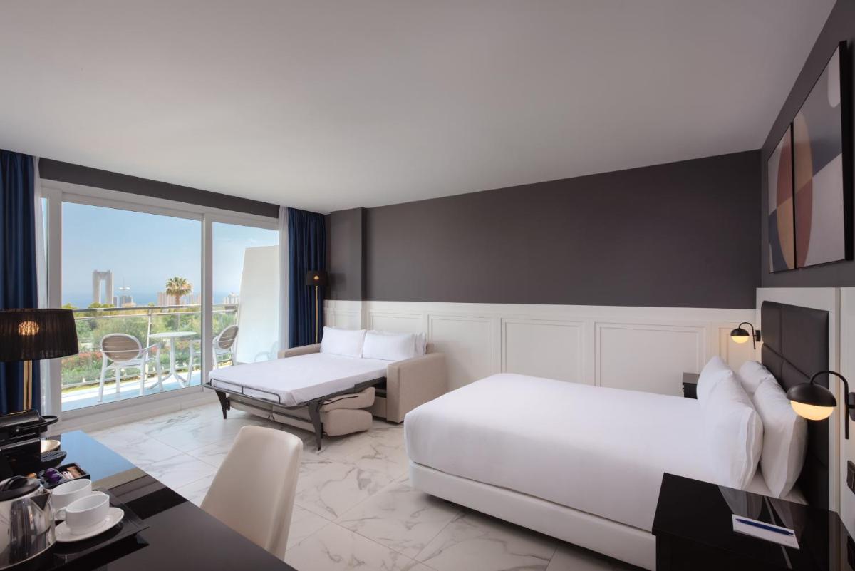 Cama o camas de una habitación en Four Points by Sheraton Costa Blanca Resort