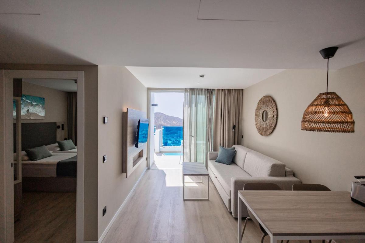Cama o camas de una habitación en Servatur Puerto Azul