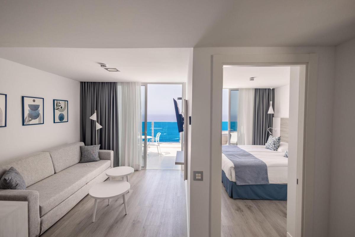 Cama o camas de una habitación en Servatur Puerto Azul