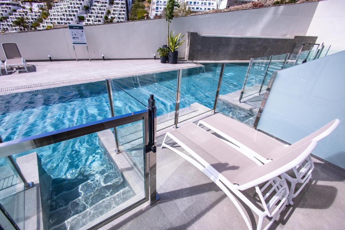 Piscina en o cerca de Servatur Puerto Azul