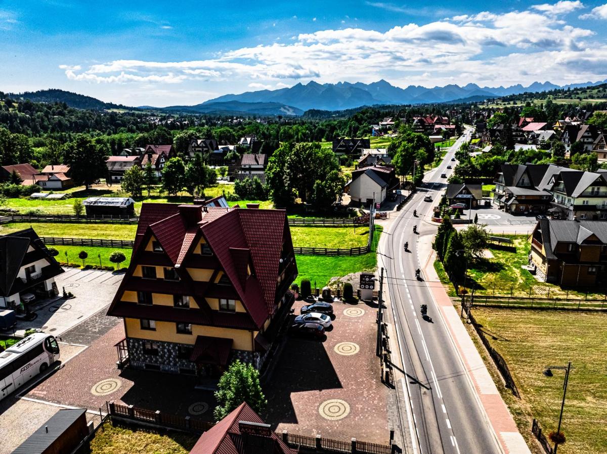 Pod Tatrami 1 & SPA - Komfortowe Noclegi z wyżywieniem, blisko Term Bania - Housity