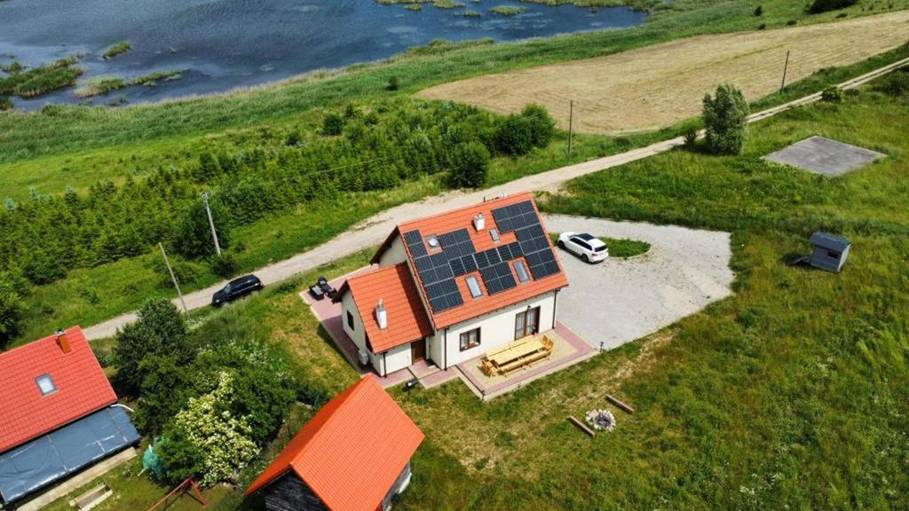 Pęglity jezioro - Housity