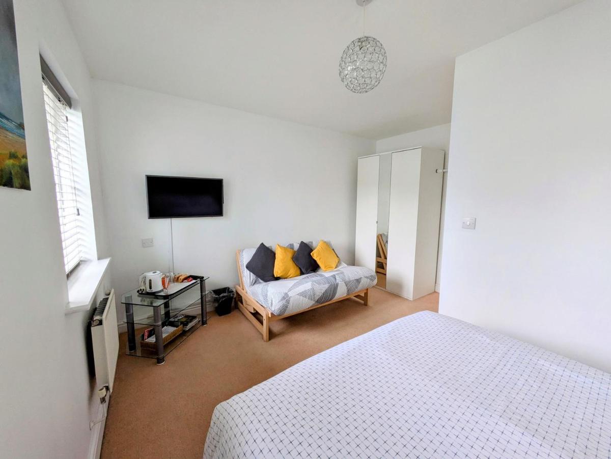 Lanhydrock View - Housity
