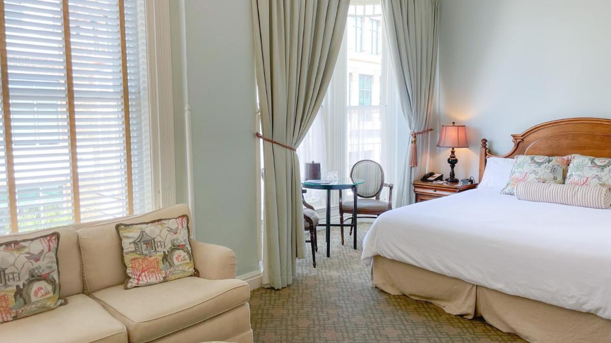 Fulton Lane Inn - Housity