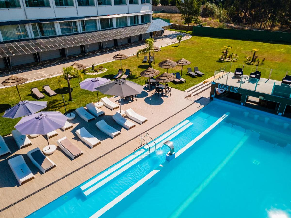 A piscina em ou perto de Lisotel - Hotel & Spa