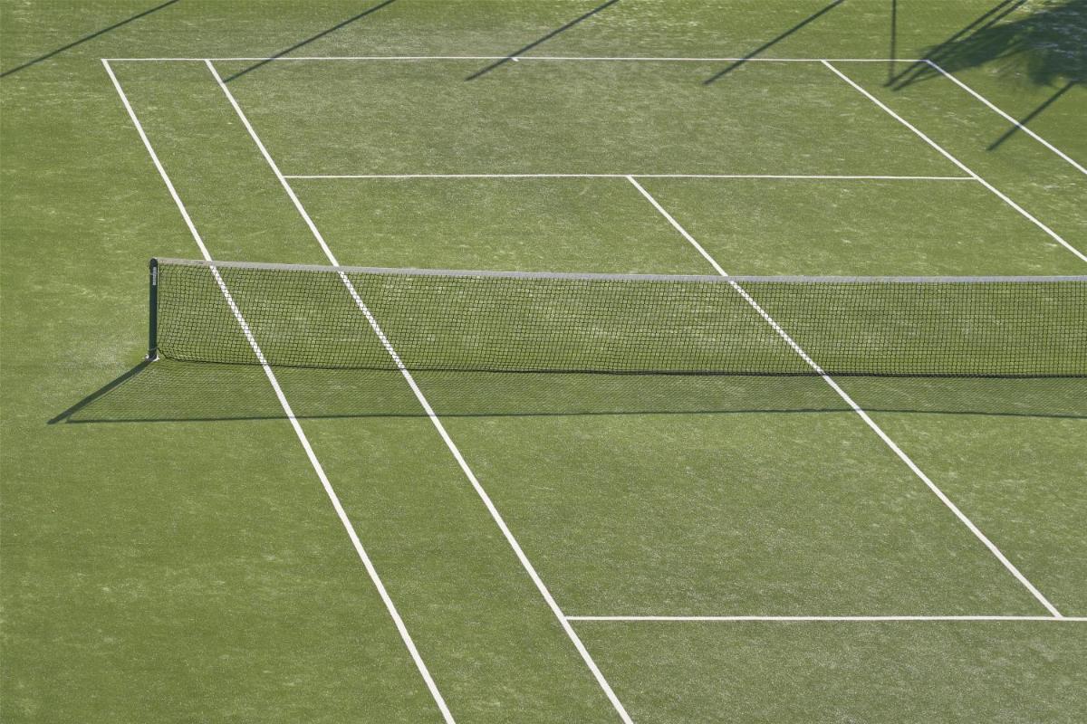 Instalaciones para jugar a tenis o squash en Radisson Blu Resort & Spa, Gran Canaria Mogan o alrededores