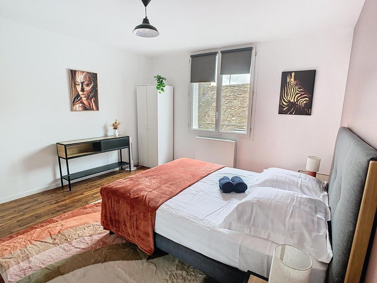 Le Chatoyant, sur l'île de Melun - Housity