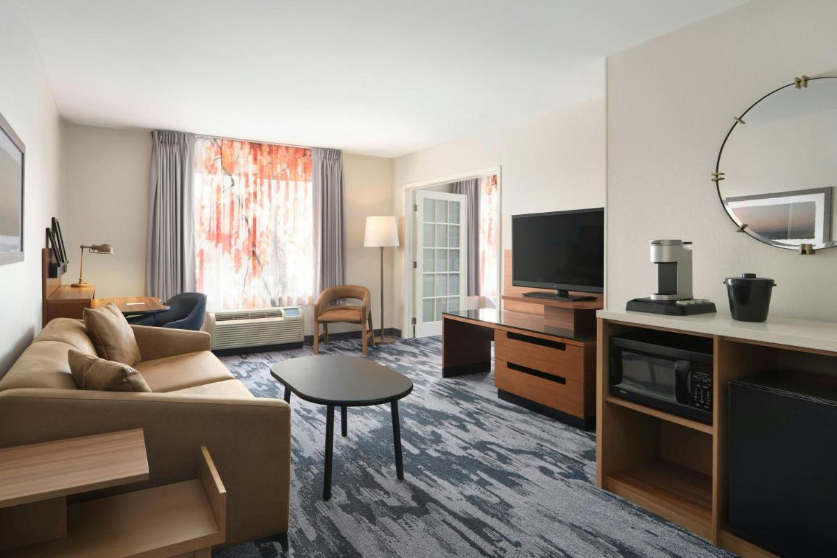 Fairfield Inn & Suites Raleigh Durham Airport Research Triangle Park - Housity