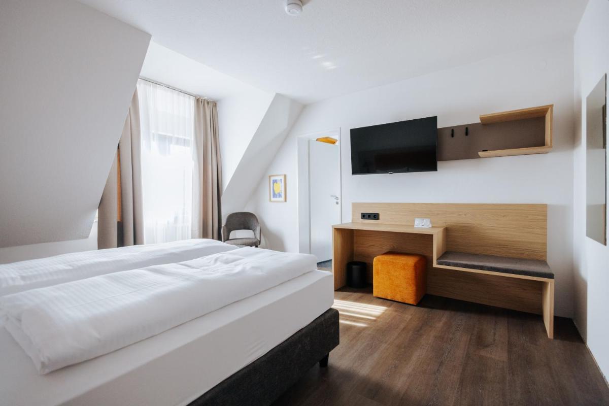 Hotel zwölf87 - Housity
