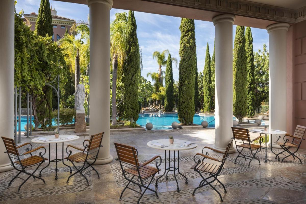 Piscina en o cerca de Anantara Villa Padierna Palace Benahavís Marbella Resort - A Leading Hotel of the World