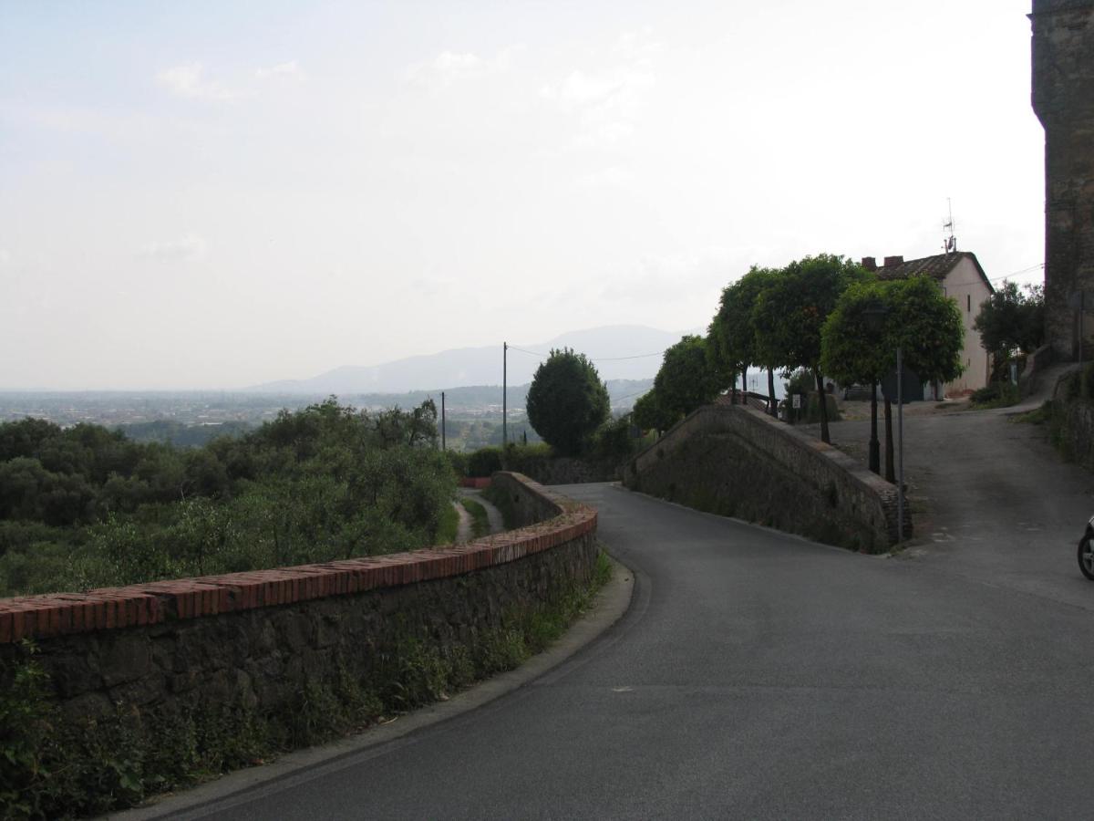 Hotel Tarabaralla - Housity
