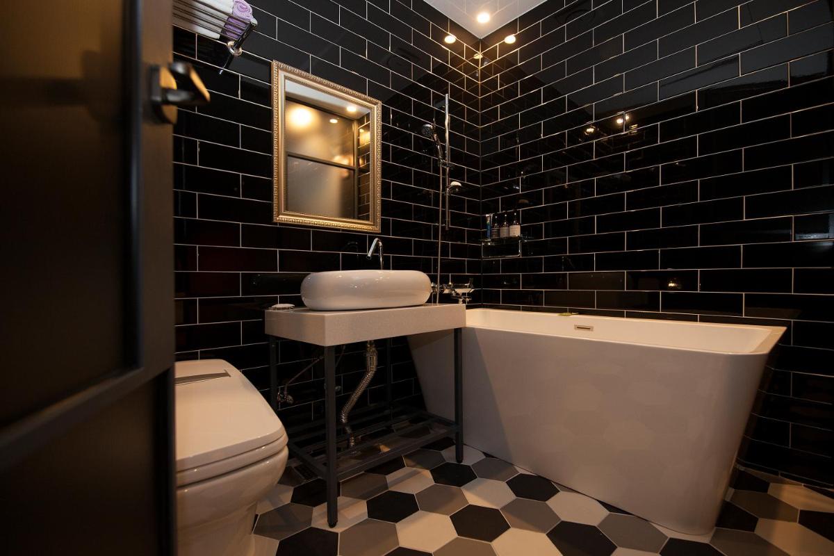 Hotel Gray - Housity
