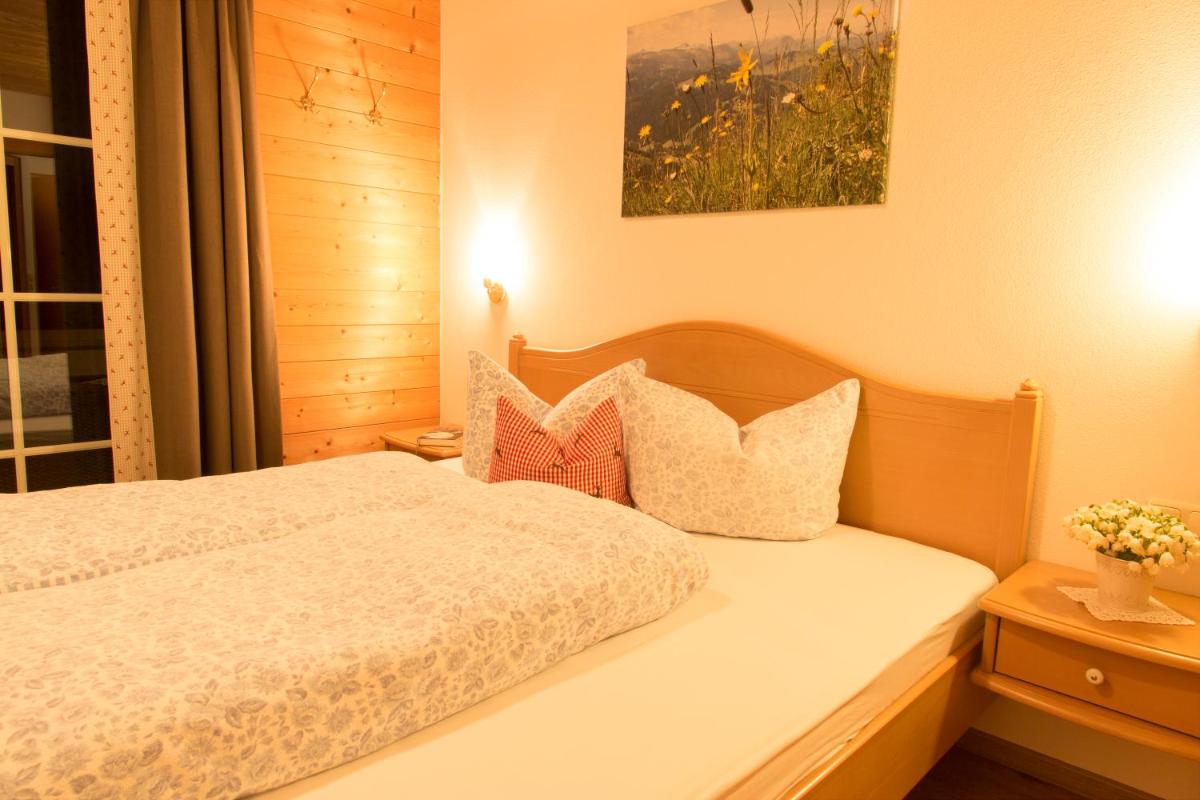 Alpenrösle - Housity