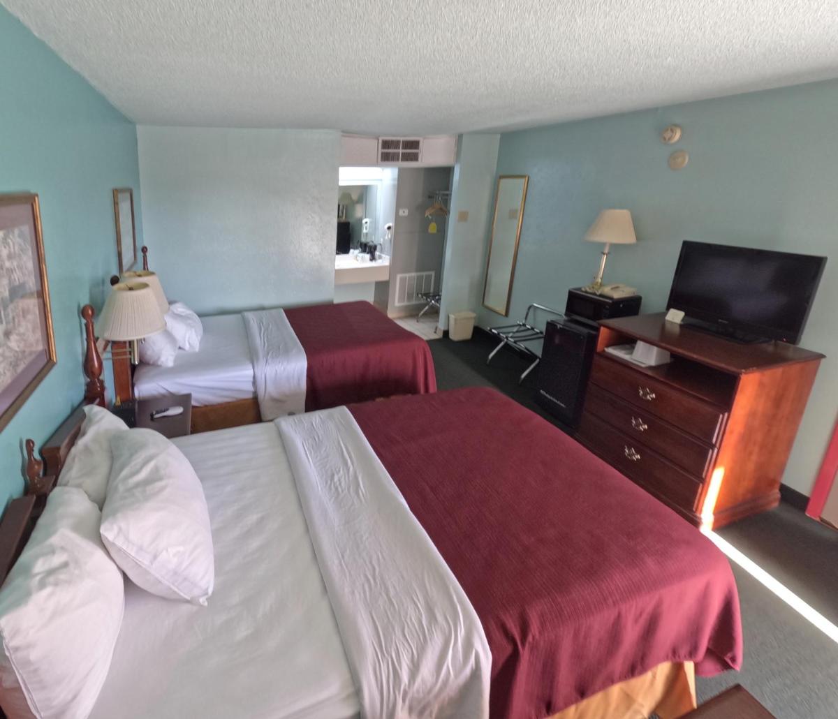 Route 66 Desert Rose Motel County Inn - Housity
