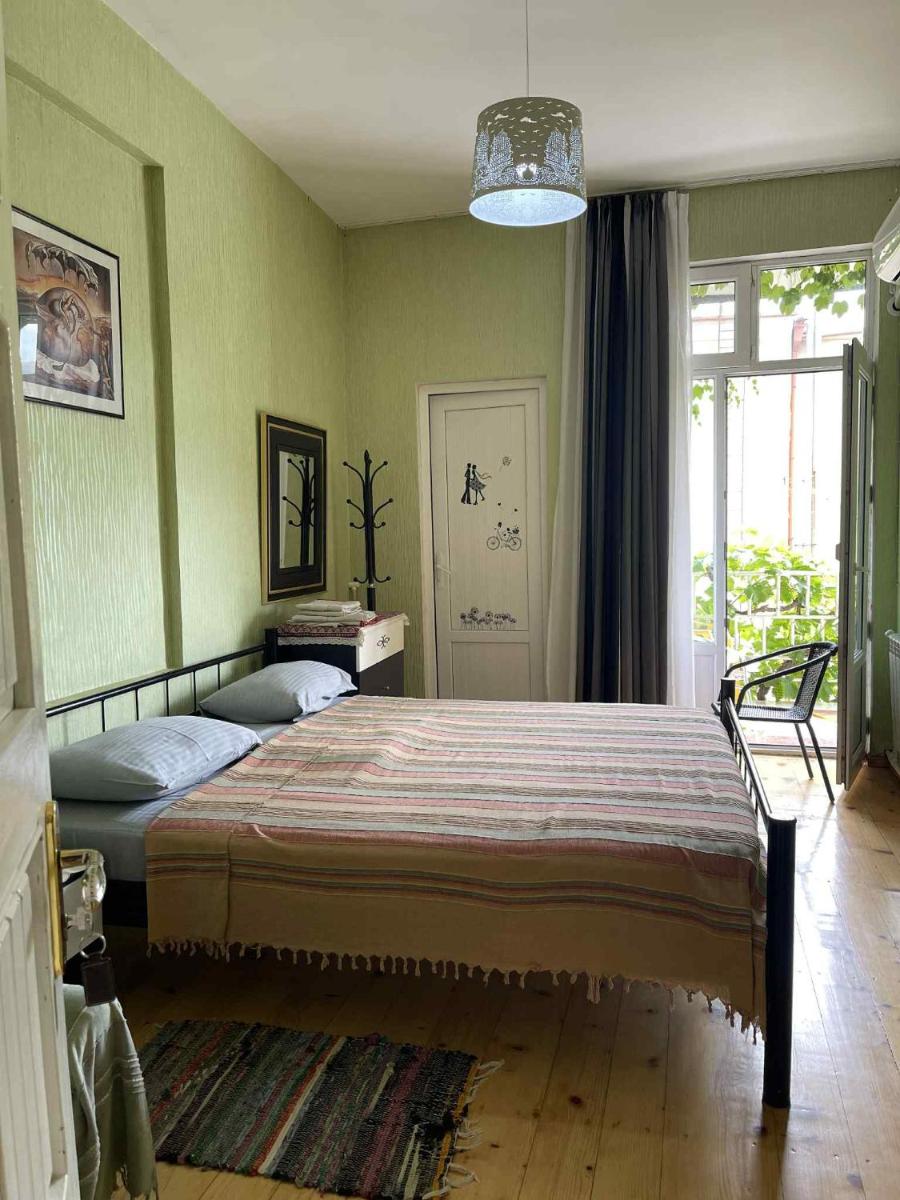 Nana's Guest House - Housity