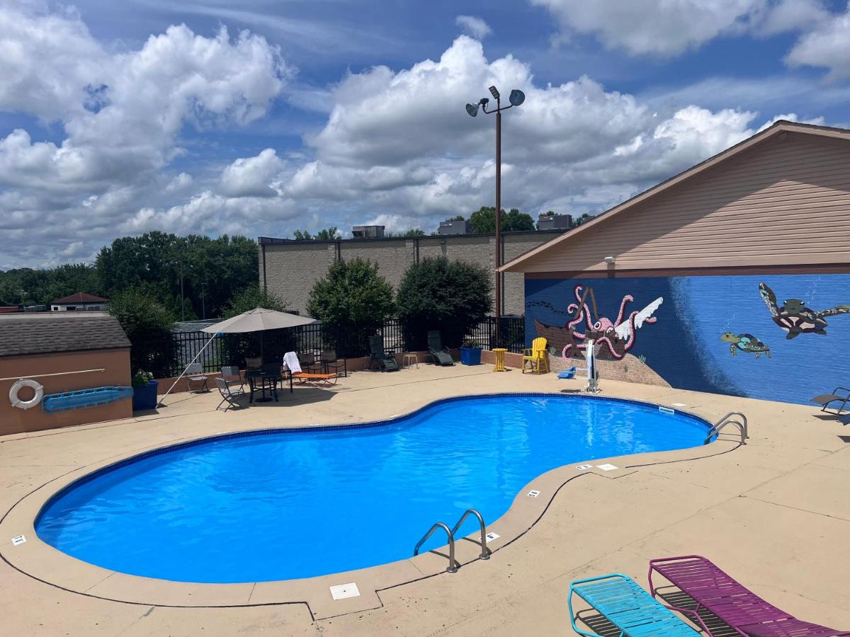Clarion Pointe - Housity