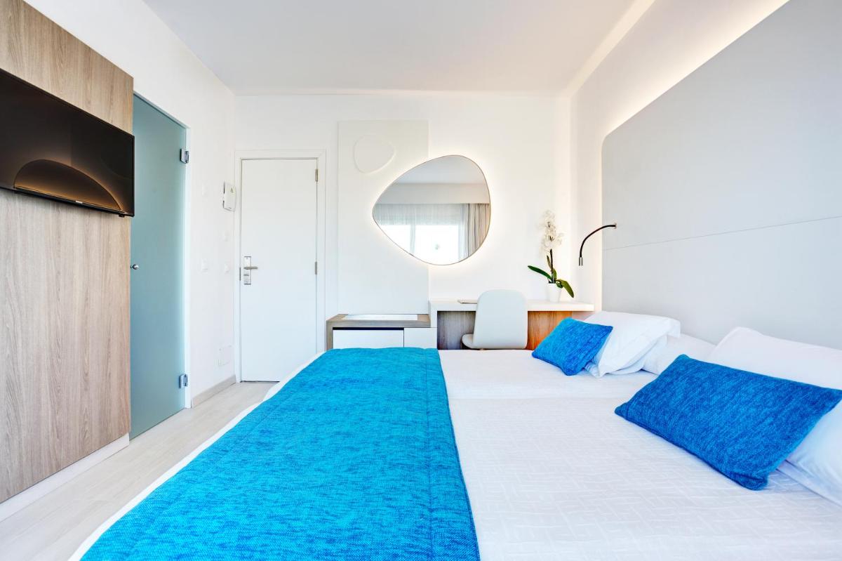 Cama o camas de una habitación en Grupotel Farrutx