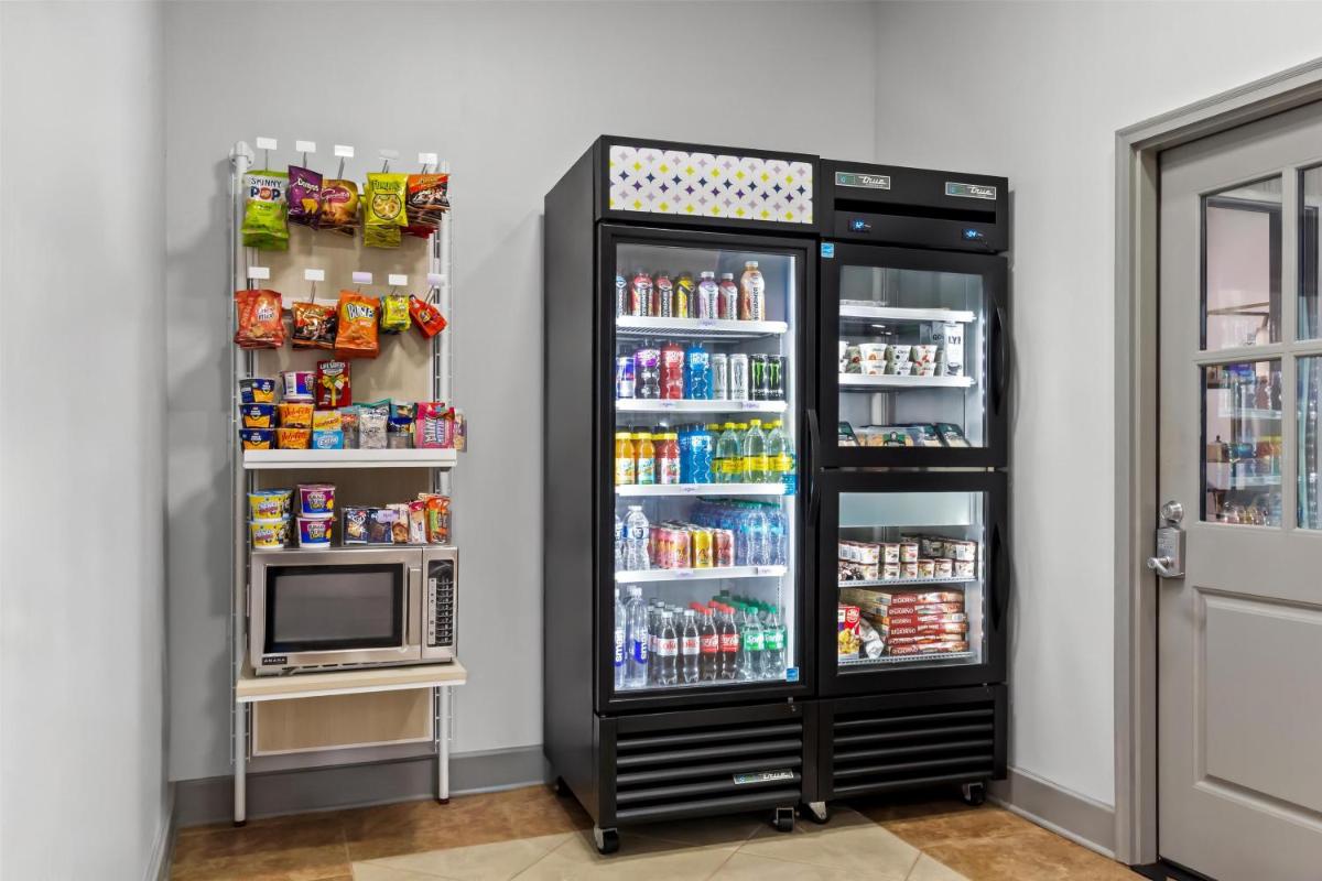 Spark By Hilton Houston Hobby Airport - Housity
