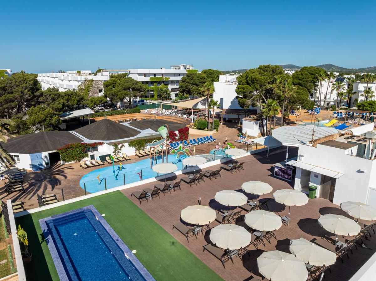 Piscina en o cerca de Hotel Club Es Talaial