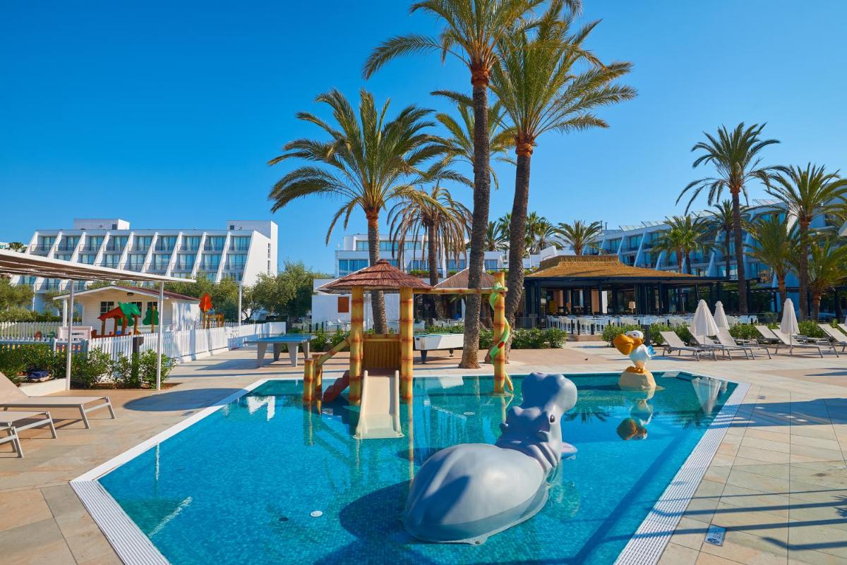 Piscina en o cerca de Protur Sa Coma Playa Hotel & Spa