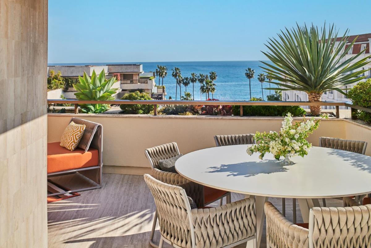 Vue générale sur la mer ou vue sur la mer prise depuis l'hôtel