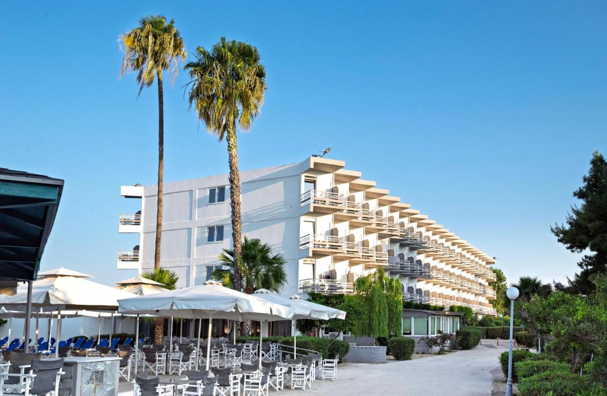 The Grove Seaside Hotel - Housity