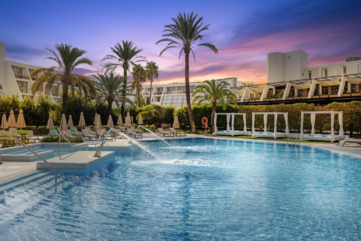 Piscina en o cerca de Protur Sa Coma Playa Hotel & Spa