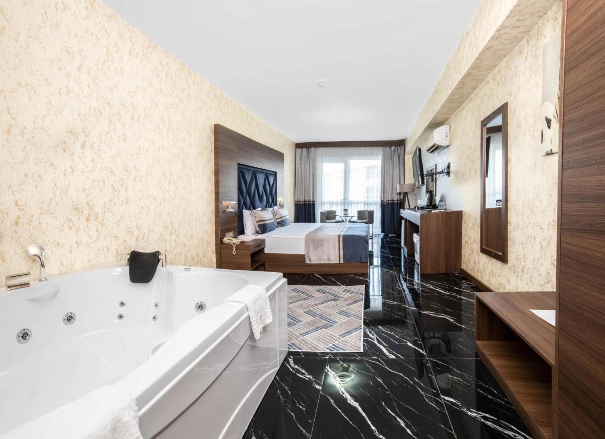 Velmore Hotel & Spa - Housity