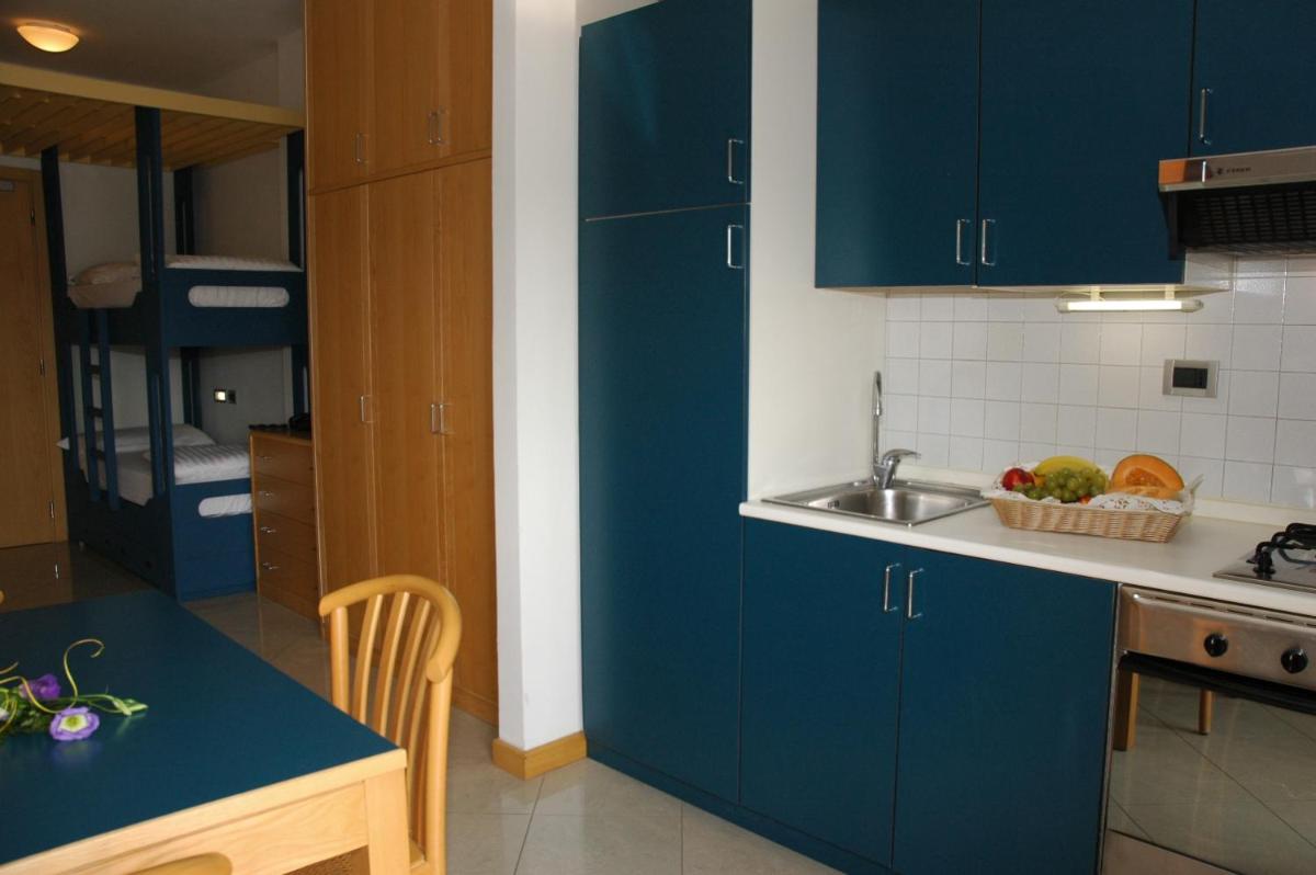 Aparthotel Albatros - Housity
