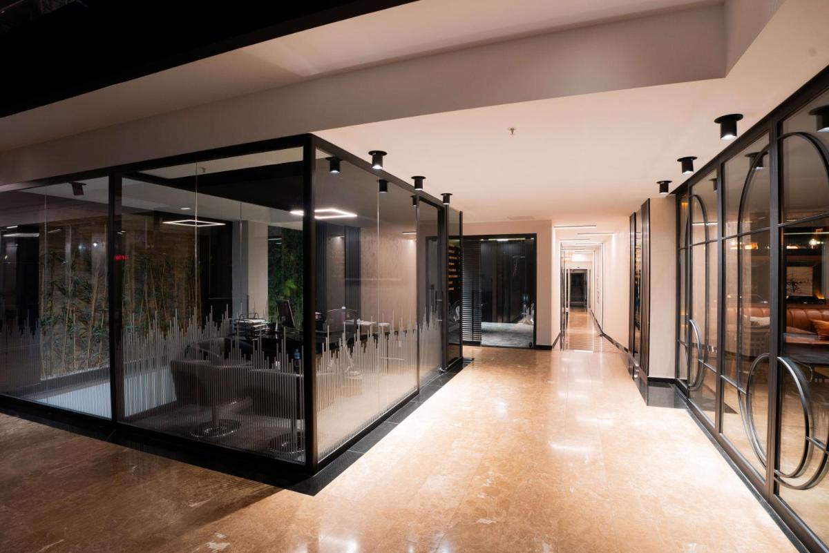 Fier Life Center - Housity