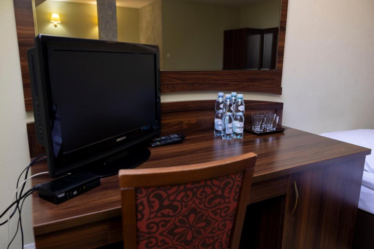 Hotel Chrobry - Housity