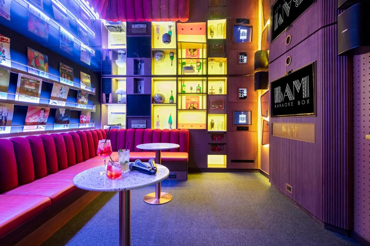 Coin salon dans l'établissement Hôtel Les Aiglons Chamonix