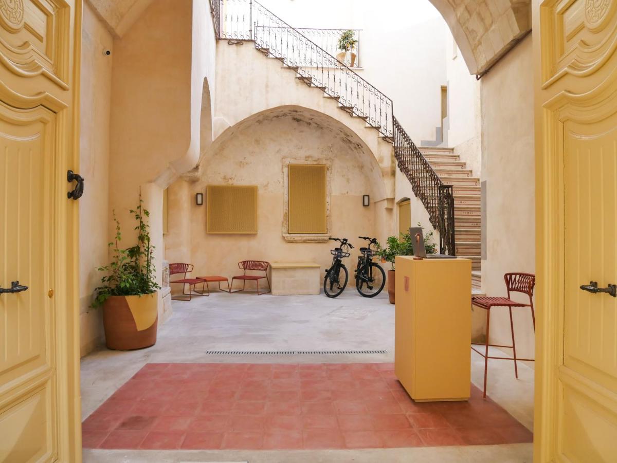 PALAZZO VIGILARIUM - Boutique Rooms - Rooftop & Arts Hotel - Housity
