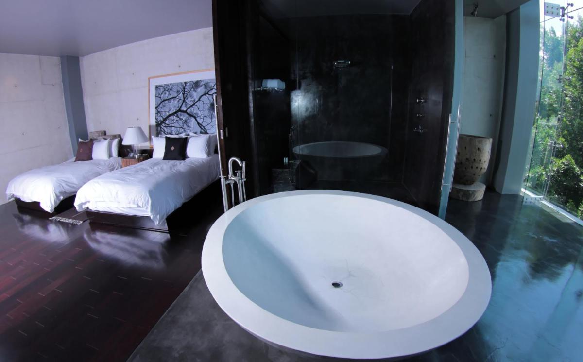 Suitetrails - Demetria Hotel