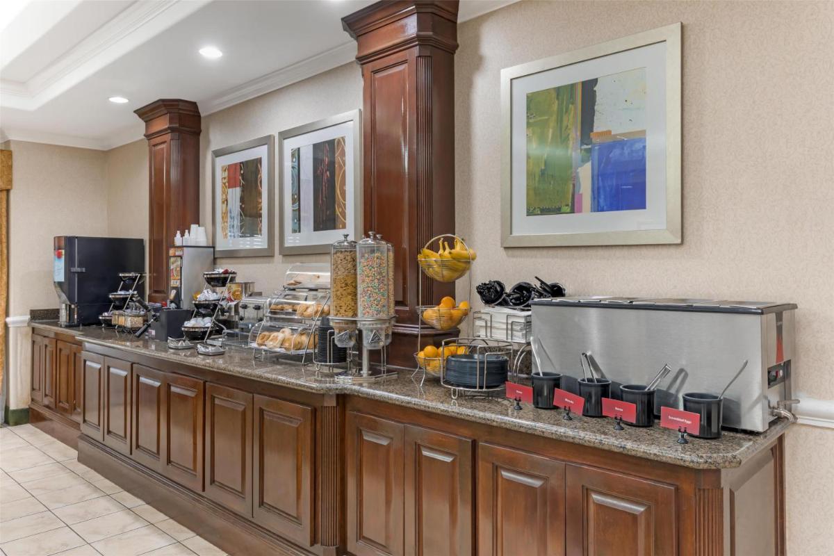 Best Western Plus Waxahachie Inn & Suites - Housity