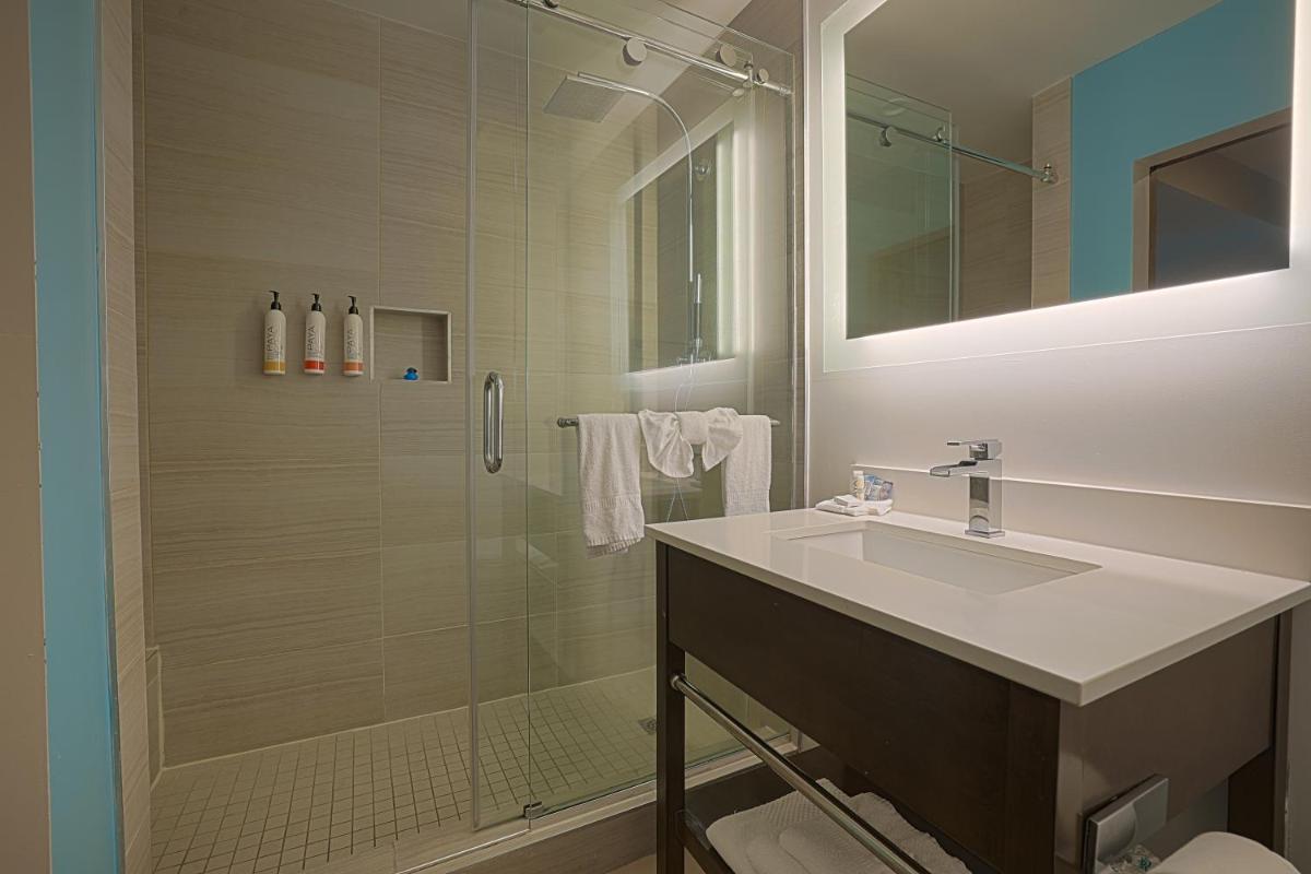 The Cove Hotel - Housity