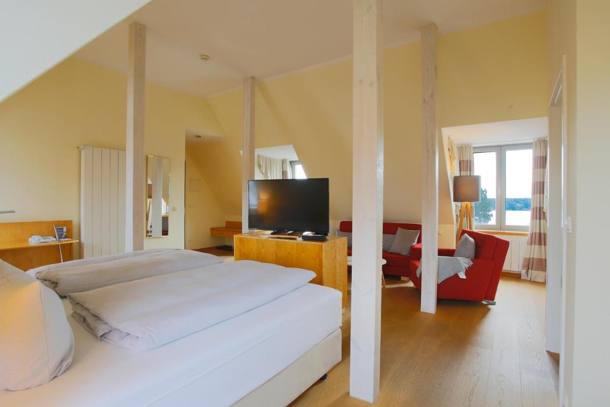 Hotel Kleines Meer - Housity