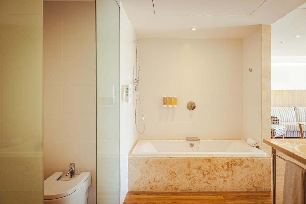 Un baño de Seth 55 Santo Tomas